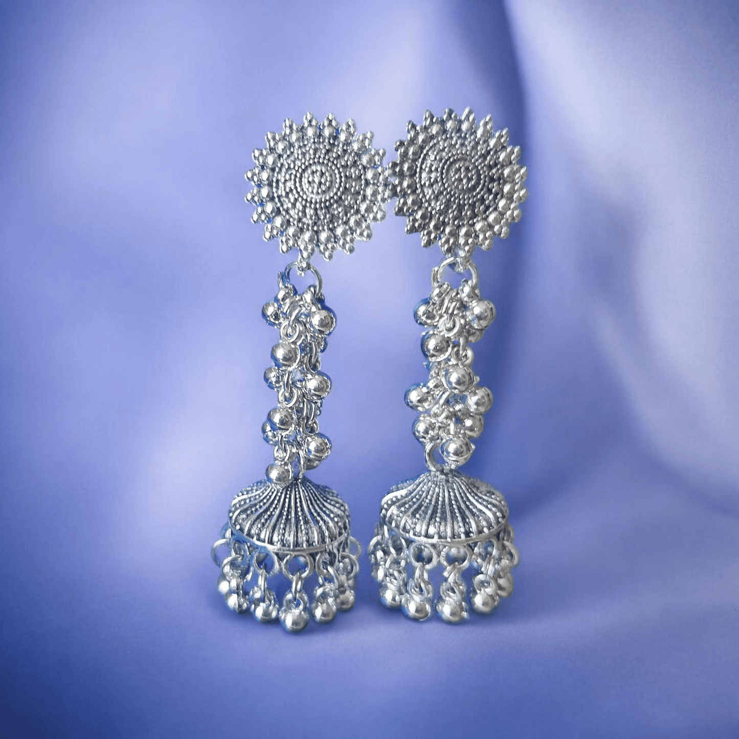 Oxidized silver earrings in elegant lavender Selenesima